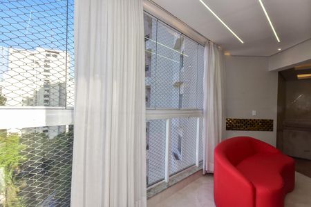 Apartamento à venda com 200m², 4 quartos e 3 vagasVaranda
