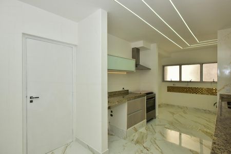 Apartamento à venda com 200m², 4 quartos e 3 vagasCozinha