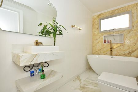 Apartamento à venda com 200m², 4 quartos e 3 vagasBanheiro