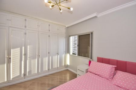 Apartamento à venda com 200m², 4 quartos e 3 vagasSuíte 2