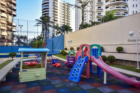 Apartamento à venda com 200m², 4 quartos e 3 vagasPlayground