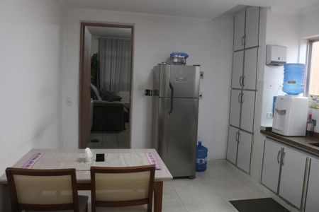 Casa à venda com 170m², 3 quartos e 2 vagasCozinha