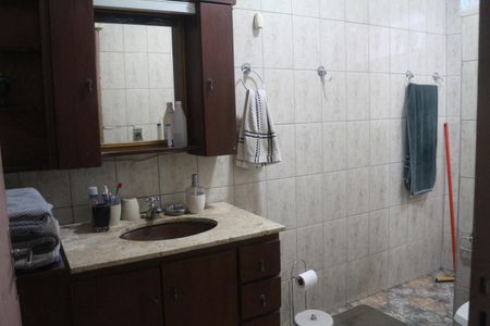 Casa à venda com 170m², 3 quartos e 2 vagasBanheiro 1