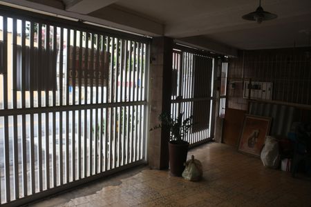 Casa à venda com 170m², 3 quartos e 2 vagasGaragem