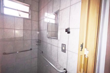 Casa à venda com 170m², 3 quartos e 2 vagasBanheiro 3