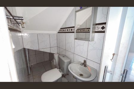 Casa à venda com 240m², 3 quartos e 4 vagasLavabo