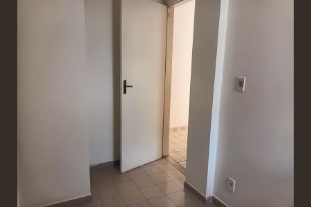 Apartamento à venda com 74m², 3 quartos e 1 vaga Apartamento à venda com 74m², 3 quartos e 1 vagaQuarto de Serviço