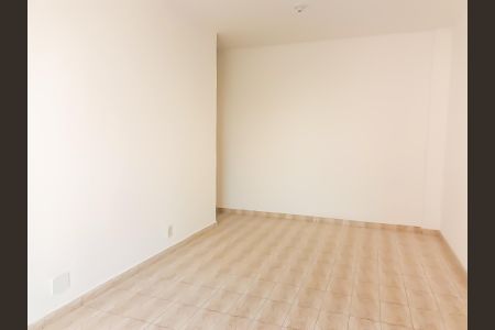 Apartamento à venda com 74m², 3 quartos e 1 vaga Apartamento à venda com 74m², 3 quartos e 1 vagaSala