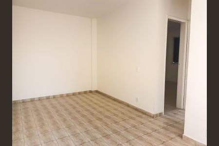 Apartamento à venda com 74m², 3 quartos e 1 vaga Apartamento à venda com 74m², 3 quartos e 1 vagaSala