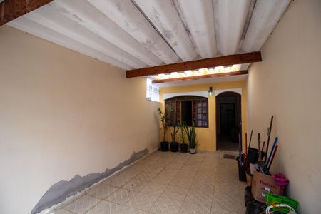 Casa à venda com 63m², 2 quartos e 1 vagaGaragem