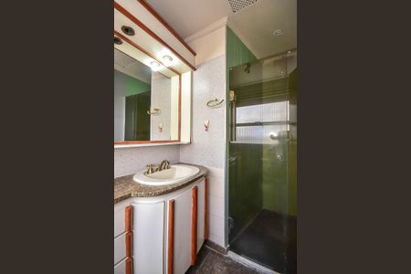 Apartamento à venda com 200m², 4 quartos e 3 vagasBanheiro Suíte 1