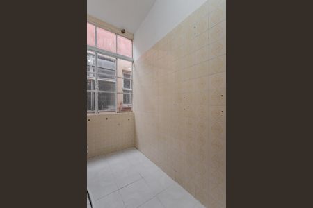 Apartamento à venda com 60m², 2 quartos e sem vaga Apartamento à venda com 60m², 2 quartos e sem vagaCozinha e Área de Serviço