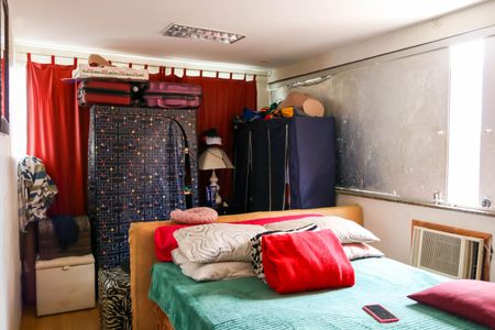 Casa à venda com 650m², 1 quarto e 20 vagasQuarto 