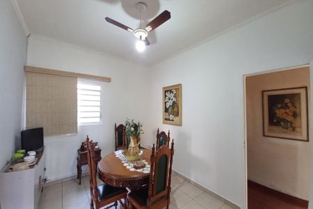 Casa à venda com 230m², 3 quartos e 5 vagas Casa à venda com 230m², 3 quartos e 5 vagasSala de Jantar