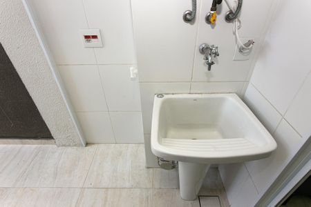 Apartamento para alugar com 85m², 2 quartos e 1 vaga Apartamento para alugar com 85m², 2 quartos e 1 vagaÁrea de Serviço