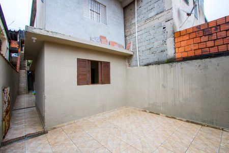 Casa para alugar com 60m², 2 quartos e sem vagaQuintal