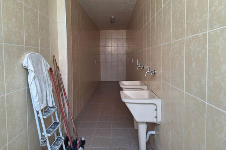 Casa à venda com 400m², 7 quartos e 5 vagas Casa à venda com 400m², 7 quartos e 5 vagasÁrea de Serviço