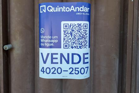 Casa à venda com 400m², 7 quartos e 5 vagas Casa à venda com 400m², 7 quartos e 5 vagasplaca