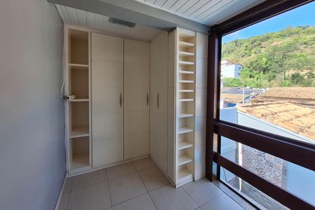 Casa à venda com 400m², 7 quartos e 5 vagas Casa à venda com 400m², 7 quartos e 5 vagasQuarto 3