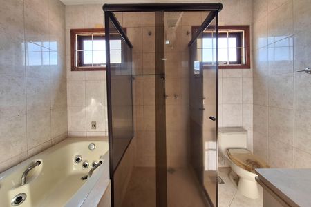 Casa à venda com 400m², 7 quartos e 5 vagas Casa à venda com 400m², 7 quartos e 5 vagasBanheiro da Suíte 4