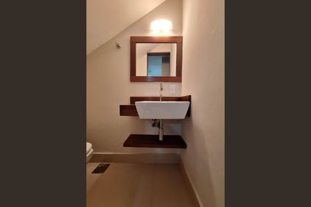Casa à venda com 400m², 7 quartos e 5 vagas Casa à venda com 400m², 7 quartos e 5 vagasLavabo