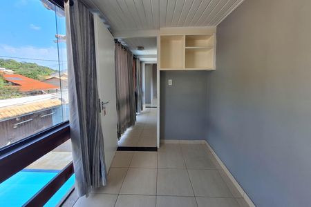 Casa à venda com 400m², 7 quartos e 5 vagas Casa à venda com 400m², 7 quartos e 5 vagasQuarto 3