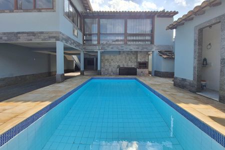 Casa à venda com 400m², 7 quartos e 5 vagas Casa à venda com 400m², 7 quartos e 5 vagasQuintal