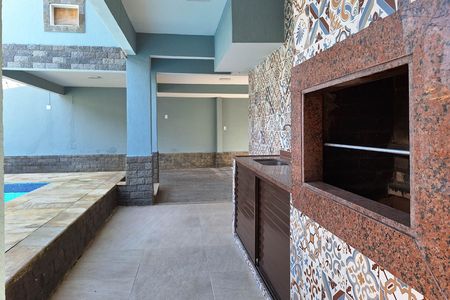 Casa à venda com 400m², 7 quartos e 5 vagas Casa à venda com 400m², 7 quartos e 5 vagasQuintal