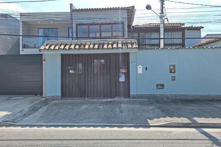 Casa à venda com 400m², 7 quartos e 5 vagas Casa à venda com 400m², 7 quartos e 5 vagasFachada