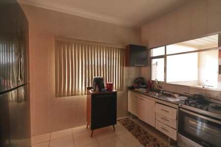 Casa à venda com 250m², 5 quartos e 2 vagasCozinha 2