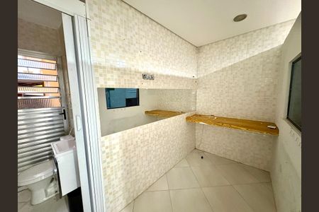 Casa à venda com 176m², 3 quartos e 2 vagas Casa à venda com 176m², 3 quartos e 2 vagasÁrea comum