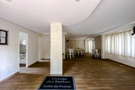 Apartamento para alugar com 49m², 2 quartos e 1 vaga Apartamento para alugar com 49m², 2 quartos e 1 vagaÁrea comum - Salão de festas