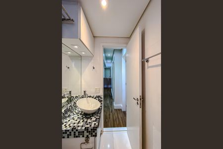 Apartamento para alugar com 49m², 2 quartos e 1 vaga Apartamento para alugar com 49m², 2 quartos e 1 vagaBanheiro