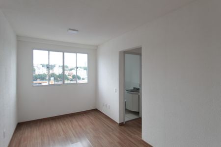 Sala/Cozinha de apartamento para alugar com 2 quartos, 60m² em Jardim Guanabara, Belo Horizonte