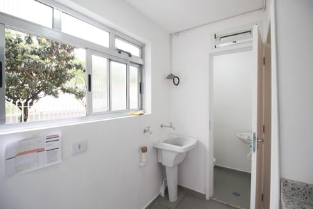 Apartamento à venda com 80m², 2 quartos e 1 vagaÁrea de Serviço