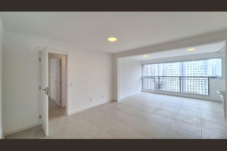 Apartamento à venda com 74m², 3 quartos e 1 vaga Apartamento à venda com 74m², 3 quartos e 1 vagaSala/Cozinha