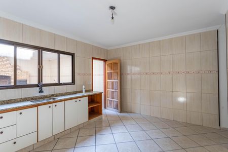 Casa à venda com 330m², 4 quartos e 6 vagasCozinha