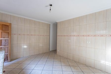 Casa à venda com 330m², 4 quartos e 6 vagasCozinha