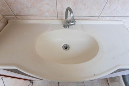 Casa à venda com 330m², 4 quartos e 6 vagasBanheiro 1