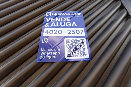 Casa à venda com 330m², 4 quartos e 6 vagasPlaca