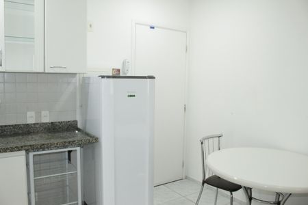 Apartamento para alugar com 28m², 1 quarto e 1 vagaSala/Cozinha