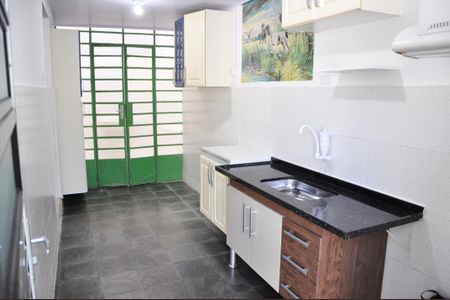 Casa para alugar com 120m², 2 quartos e 1 vagaCozinha