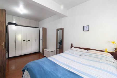 Casa à venda com 337m², 4 quartos e 3 vagasQuarto 1