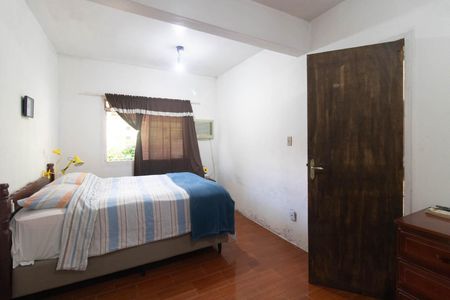 Casa à venda com 337m², 4 quartos e 3 vagasQuarto 1