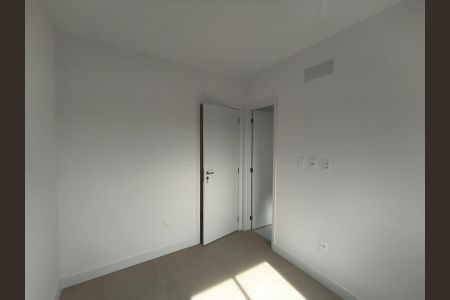 Apartamento à venda com 81m², 2 quartos e 2 vagasBanheiro da Suíte 2