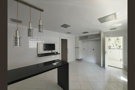 Casa de condomínio à venda com 1200m², 5 quartos e 2 vagasCozinha