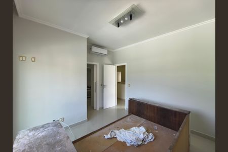 Casa de condomínio à venda com 1200m², 5 quartos e 2 vagasSuíte 3