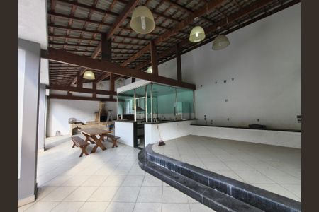 Casa de condomínio à venda com 1200m², 5 quartos e 2 vagasArea Gourmet / Varanda / Quintal