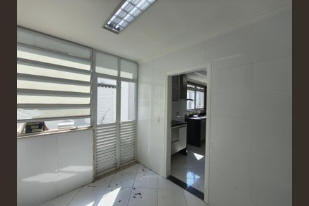 Casa de condomínio à venda com 1200m², 5 quartos e 2 vagasÁrea de Serviço