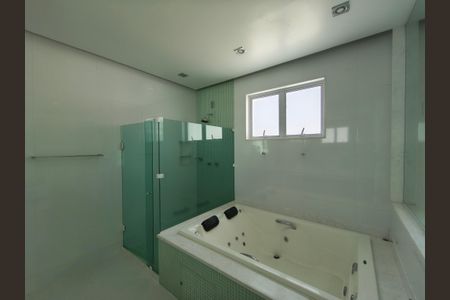 Casa de condomínio à venda com 1200m², 5 quartos e 2 vagasBanheiro Suíte 5 